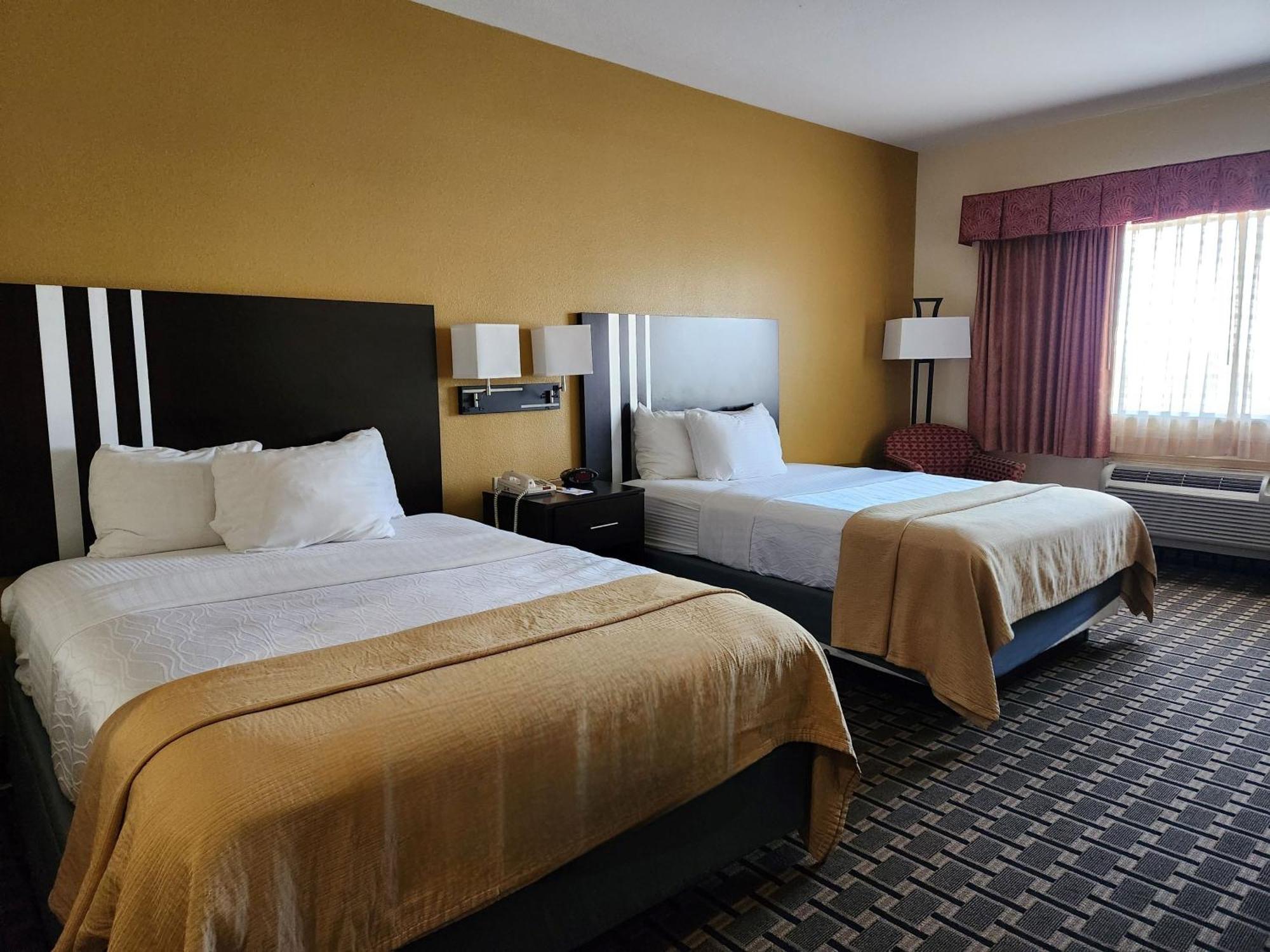 Days Inn & Suites By Wyndham Sam Houston Tollway Jersey Village Екстер'єр фото