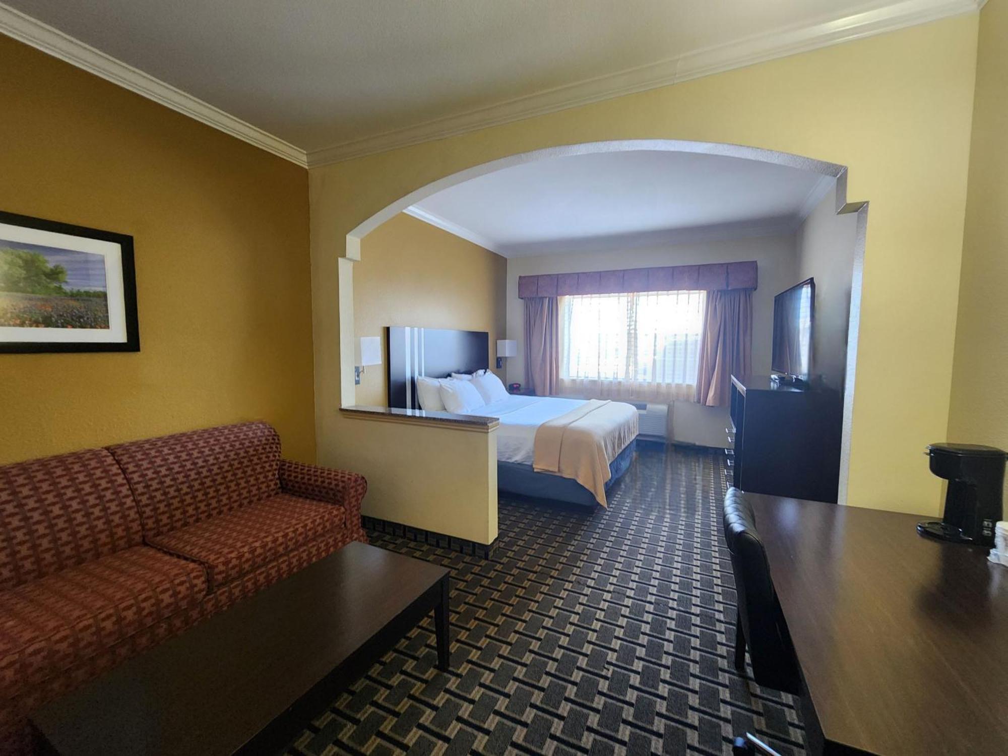 Days Inn & Suites By Wyndham Sam Houston Tollway Jersey Village Екстер'єр фото