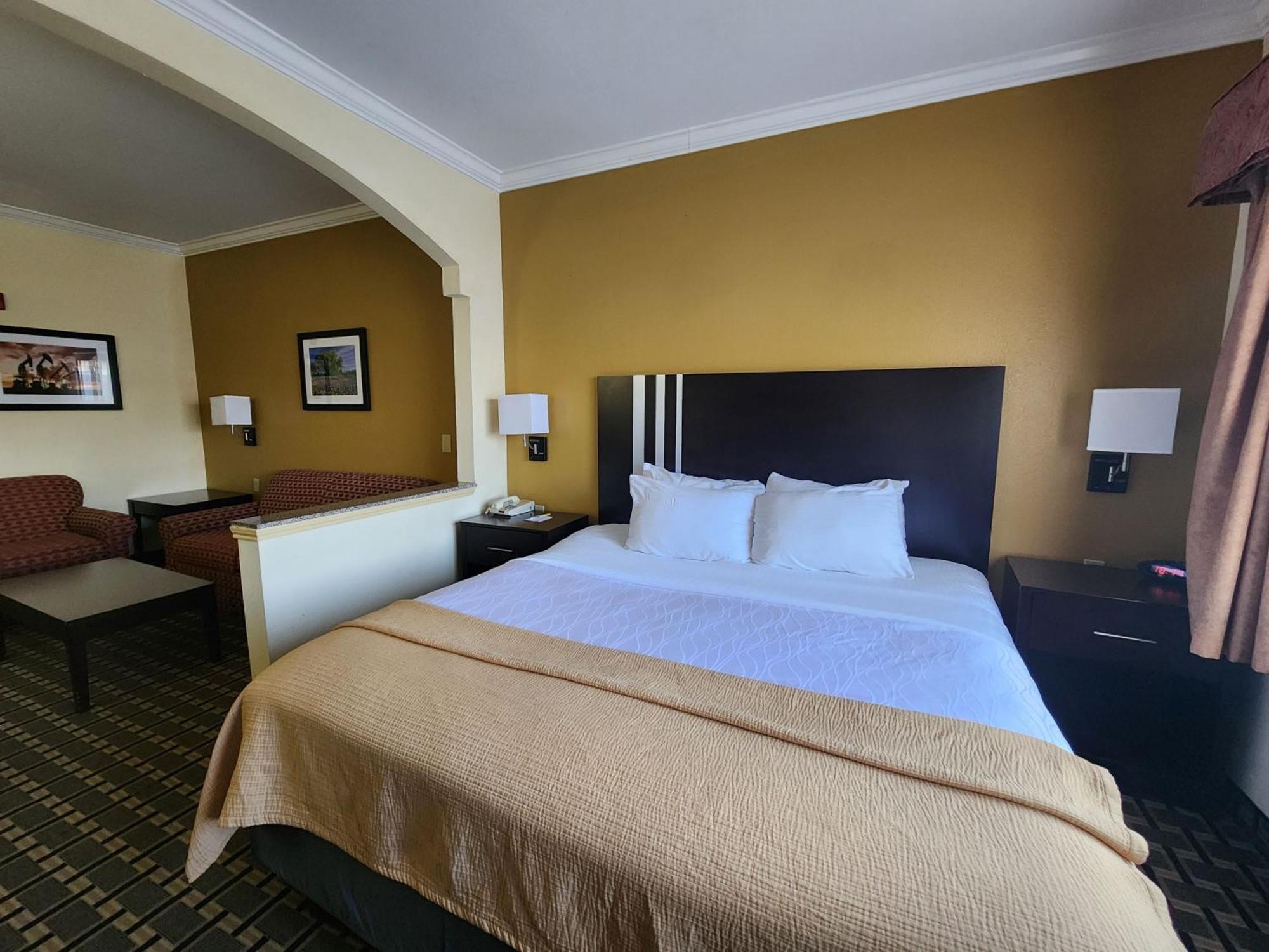 Days Inn & Suites By Wyndham Sam Houston Tollway Jersey Village Екстер'єр фото
