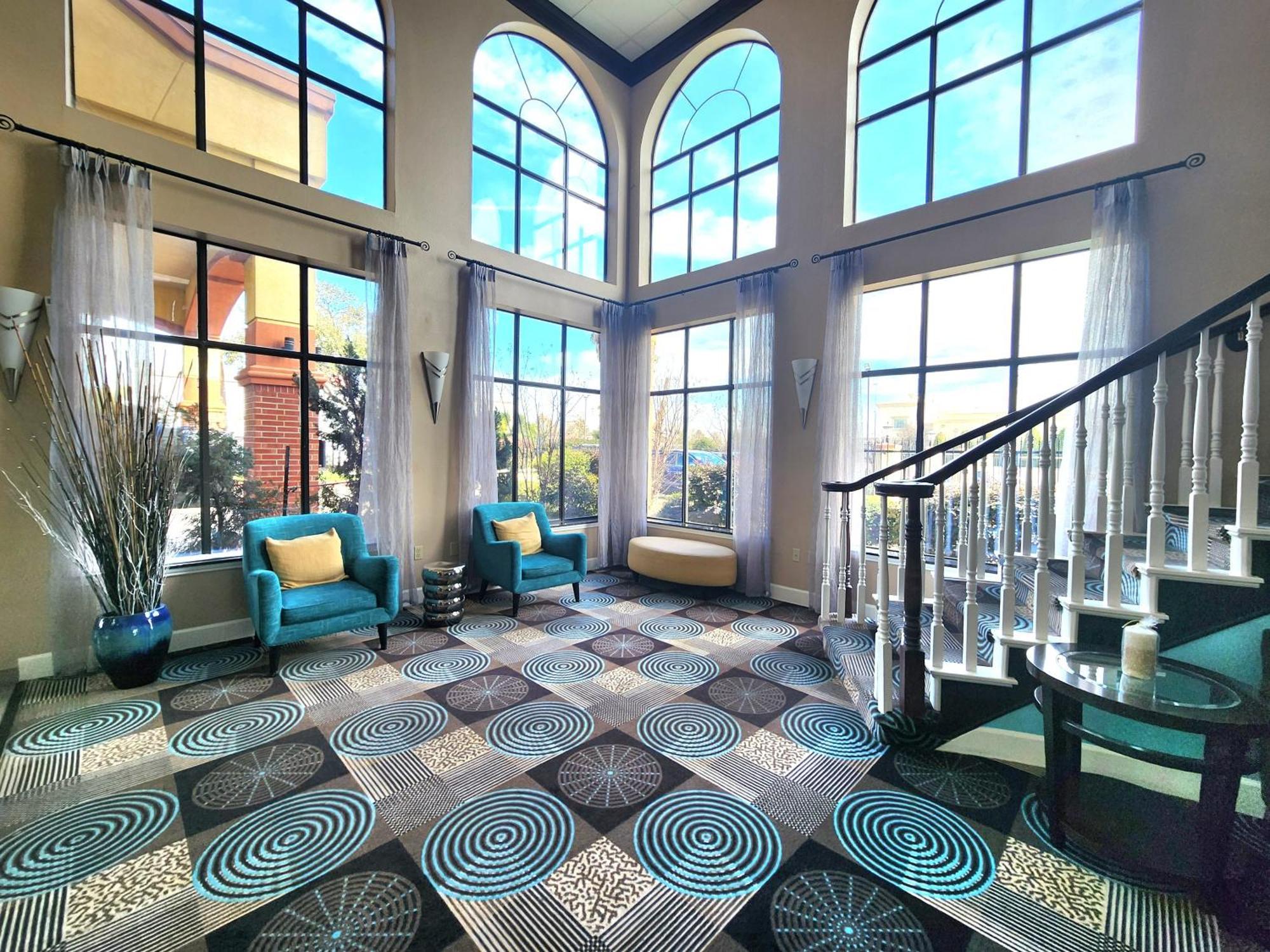 Days Inn & Suites By Wyndham Sam Houston Tollway Jersey Village Екстер'єр фото