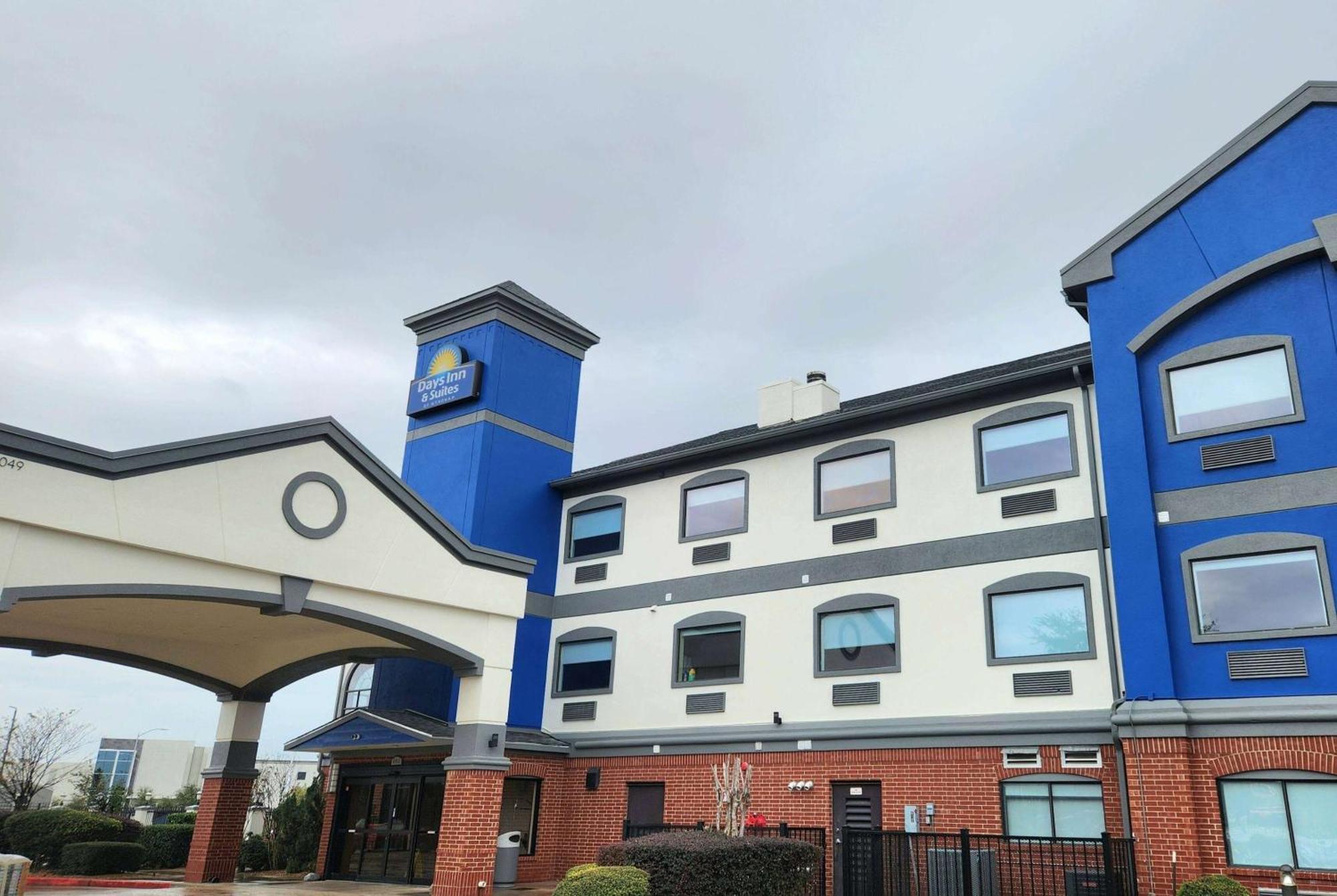 Days Inn & Suites By Wyndham Sam Houston Tollway Jersey Village Екстер'єр фото