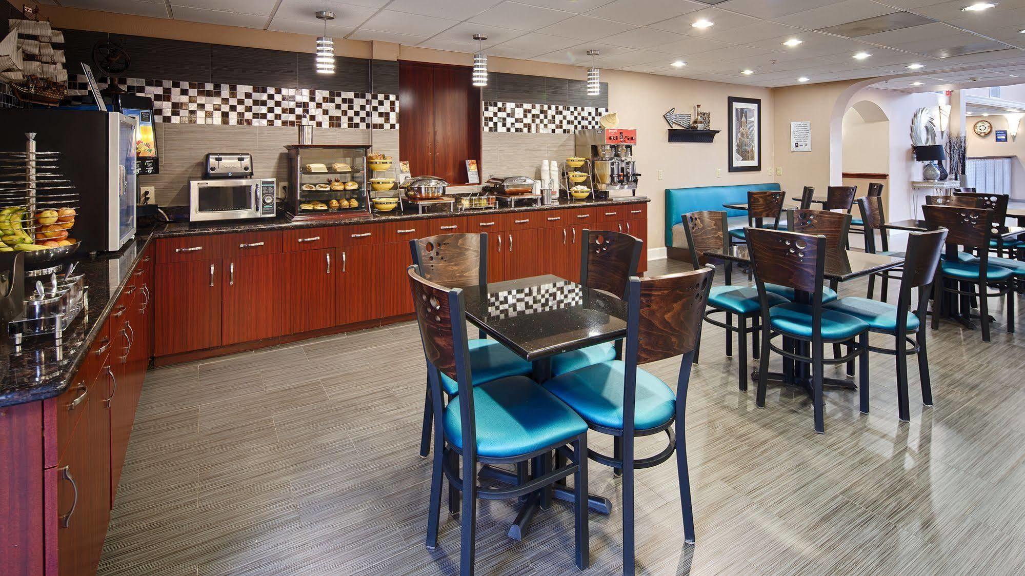Days Inn & Suites By Wyndham Sam Houston Tollway Jersey Village Екстер'єр фото